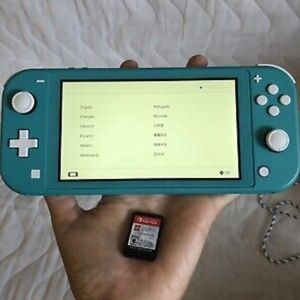 Nintendo switch blue light and 2 games